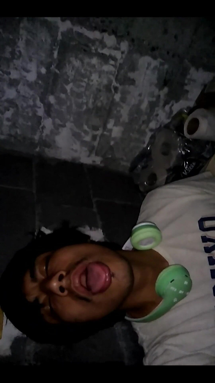 AlexAlejandro13: 핑크 머리에 정액 뚝뚝 떨어지다