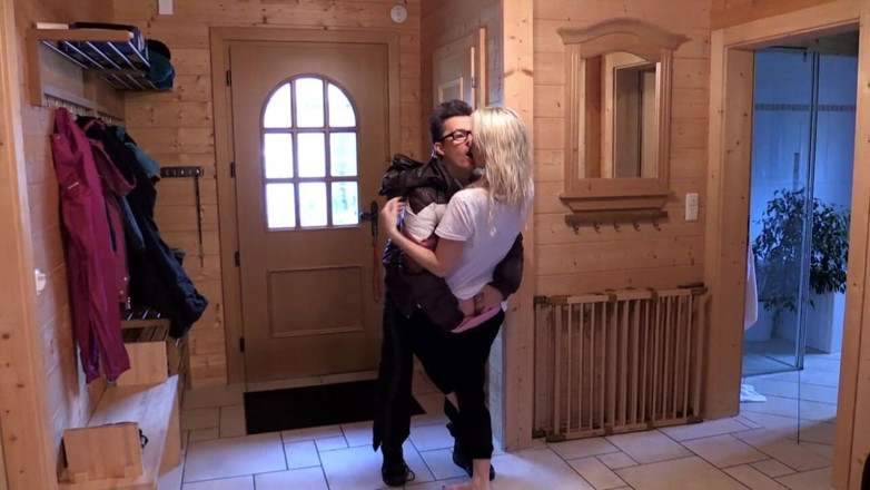 The Hunter Collection: Troienele fierbinți ale zăpezii lui Julia - film porno german complet (lung...