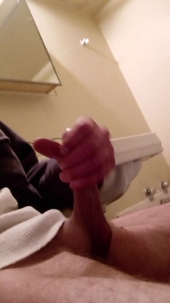 Hungfun8686: Głaskanie w garażu