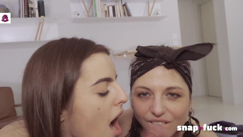 Snap Fuck: Ehemann fickt hausmädchen und ihren besten freund (französischer porno! SNAP-FICK)