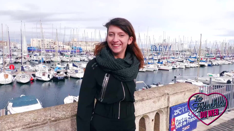 The Frenchies of the web: Melany, cewek mesum yang menawarkan pantatnya untuk pertama kalinya