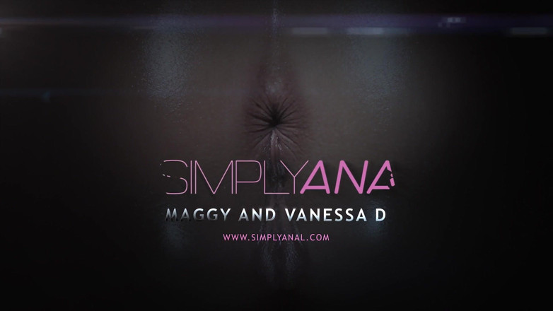 Puffy Network: 肛門潮吹きレズビアンは厄介なお尻クソが大好き