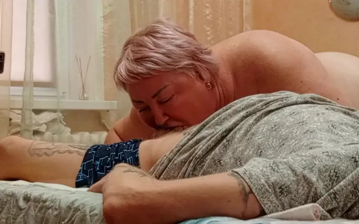 Zona901: Sucking Cock Stepmom Loves Most of All