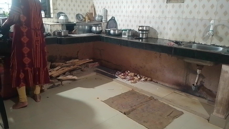 Skydreem1104: Soțul și soția fac sex în bucătărie