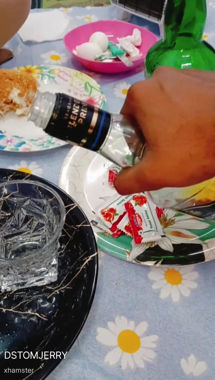 Dstomjerry: Gadis seksi india digodain sama jija dan kedua lubang pantatnya...