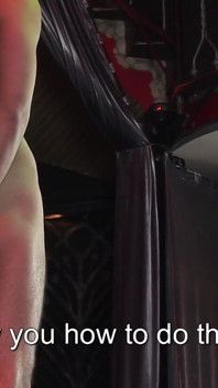 Exklusives video ohne gummi: Proben auf der bühne ficken anal, um striptease machen zu können