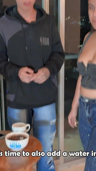 Proprietarul disperat plătește grădinarul cu sex pentru a-i salva plantele (partea 1)