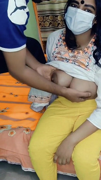Hintli minyon shali beni aldattı ve sikildi