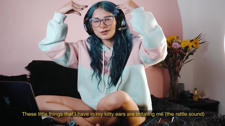 MinGalilea: Min Galilea Otaku speelt met vinger en dildo in de...