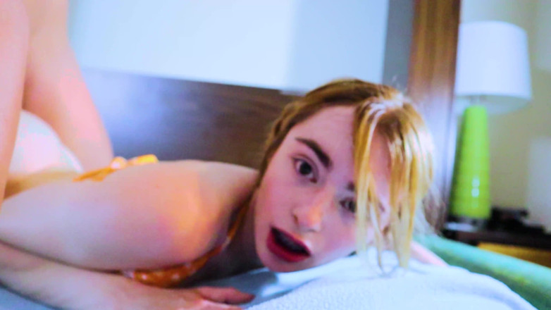 Smash Thots Films: I Smash Nerdy College Slut Reese Robbins in Hotel Room