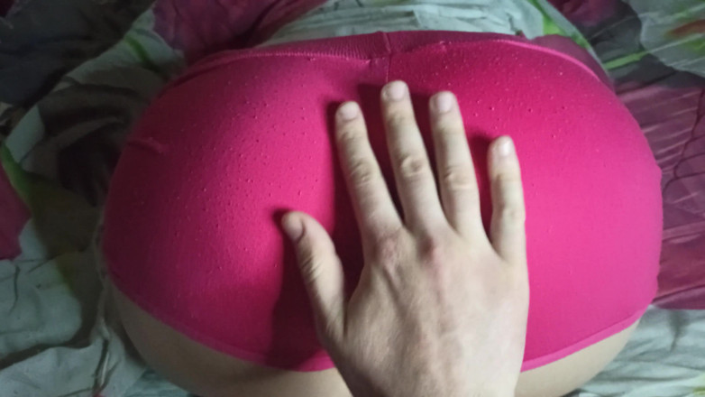 SexyCumCpl: Sweet MILF holes in pink shorts get fingered