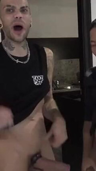 Fabien wurde morgens von 2 jungs gefickt