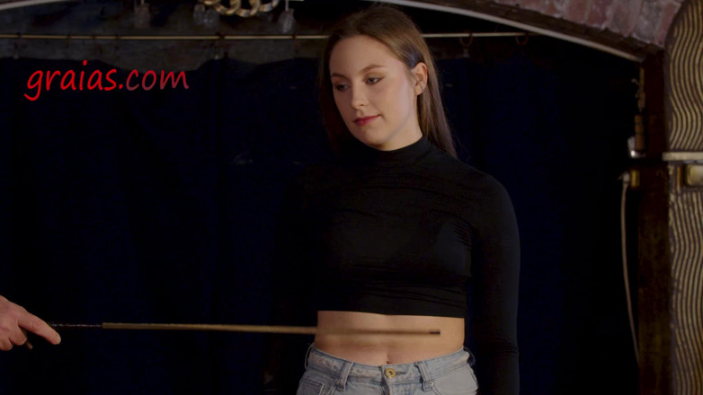 Dr Lomp - hardcore BDSM: छोटी प्यारी को यह पसंद है - Lena की पहली फिल्म - भाग 1