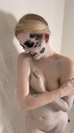 Dalmatian Bodypaint शावर प्ले