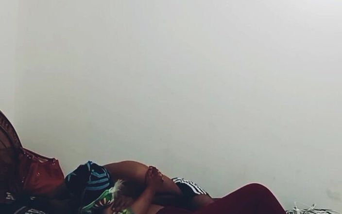 Girlgroup: Hete Bhabhi werd in haar kont geneukt door Debor en...