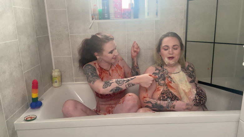 Bambi_beauty1: Sploshing mit Sammie