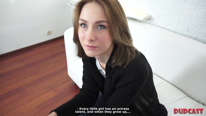 Dud Cast: Experienced Cameraman Fucks Teens Vol.4