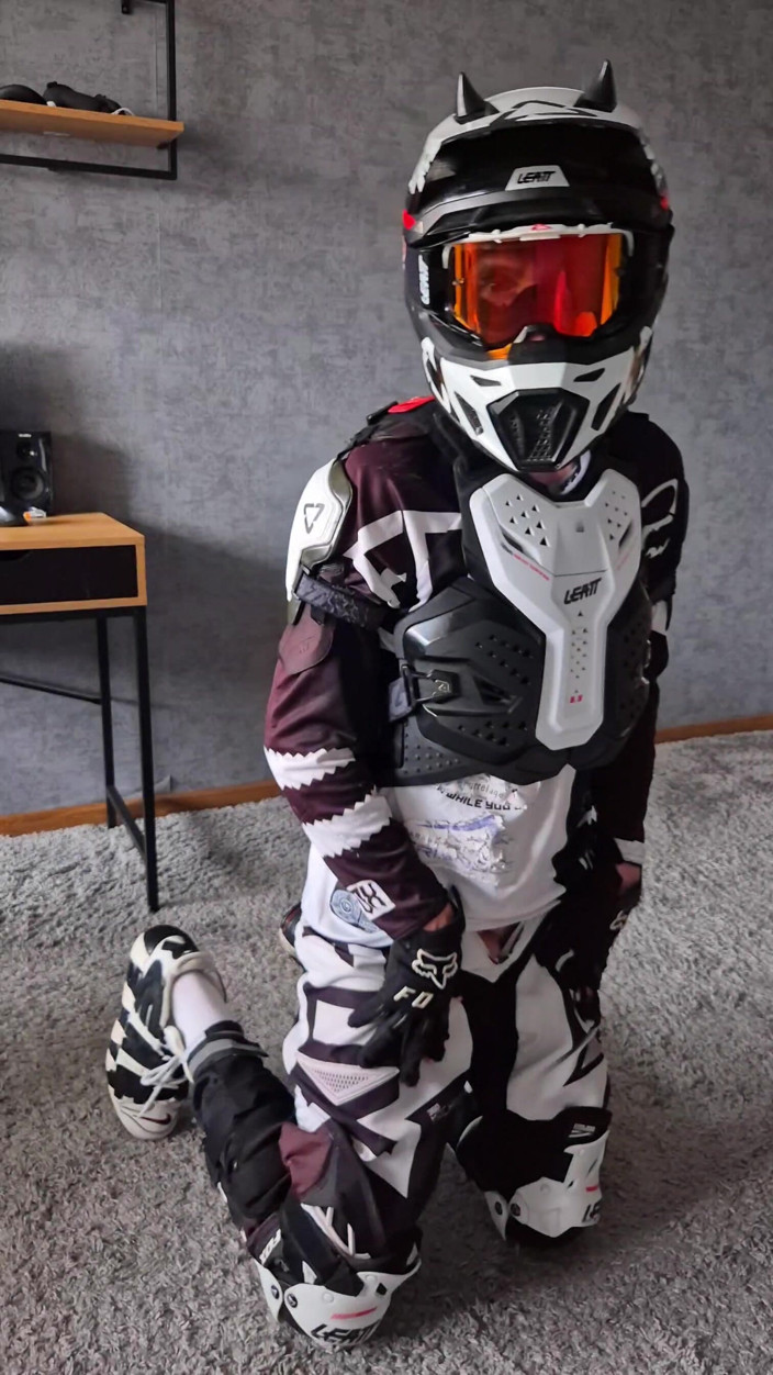 Sneakersmax98: Horny Motocrosser Biker Pushes Himself to the Edge, Couldn't Help...