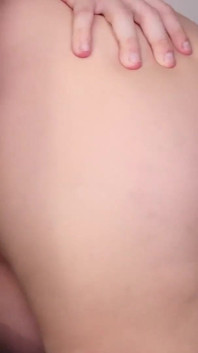 Vollbusige russische bBW anna katz lutscht, fickt großen schwanz