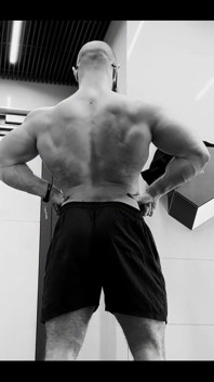 200 Lbs. Not an Ounce of Weakness