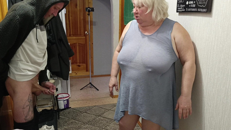 Zona901: Courier ha scopato la matrigna in bocca e nella figa...