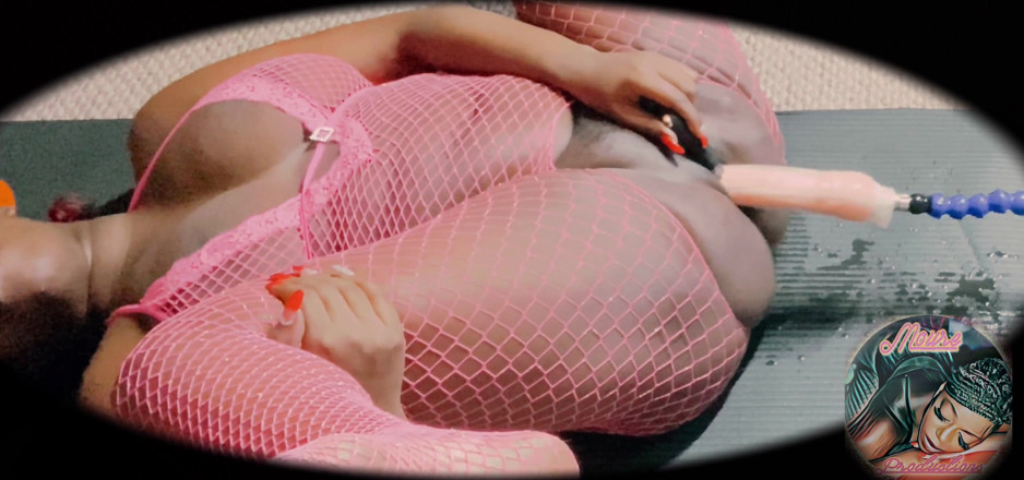 Alisa Lamoure Productions: Pink fishnet
