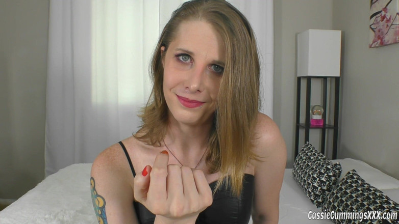 Cassie Cummings: Wees een brave jongen en eet je sperma joi