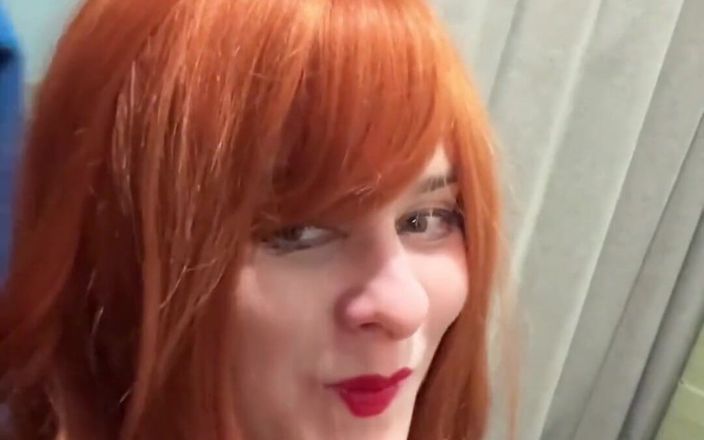 Fox Flame: 私は男と一緒にシャワーに入り、彼のペニスをしゃぶった