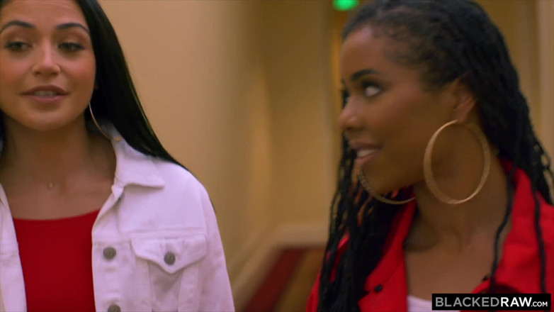Blackedraw: Blackedraw BBC-thirsty Besties Avi & Kira Pickup a Stranger
