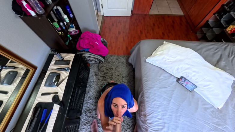 domslutfucker: Hijab puta recibiendo leche facial después de ser follada y...