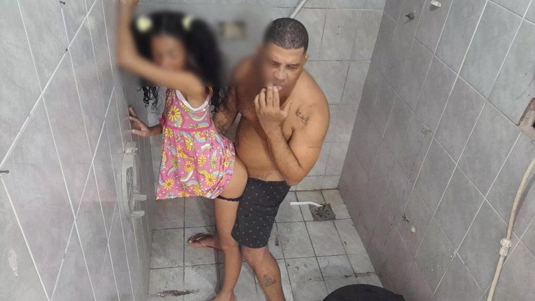 Bebes vagabundas: Stepdaughter with a Beautiful and Large Butt Thanks Her Stepdad...