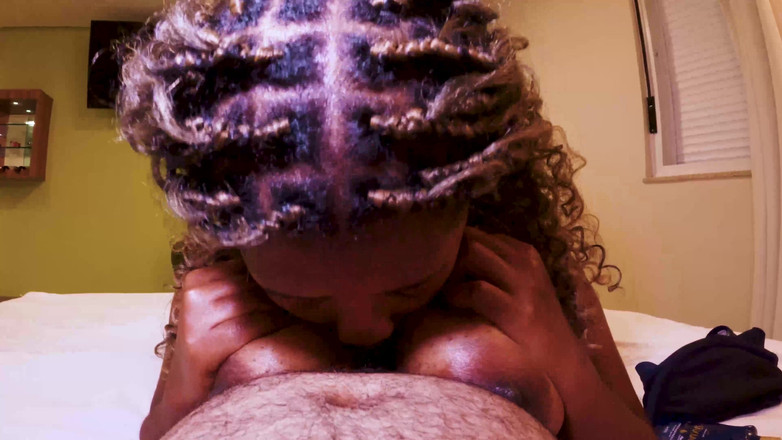 Angel Big B: Moje piersi są tak duże, że jego kutas ledwo się mieści,...