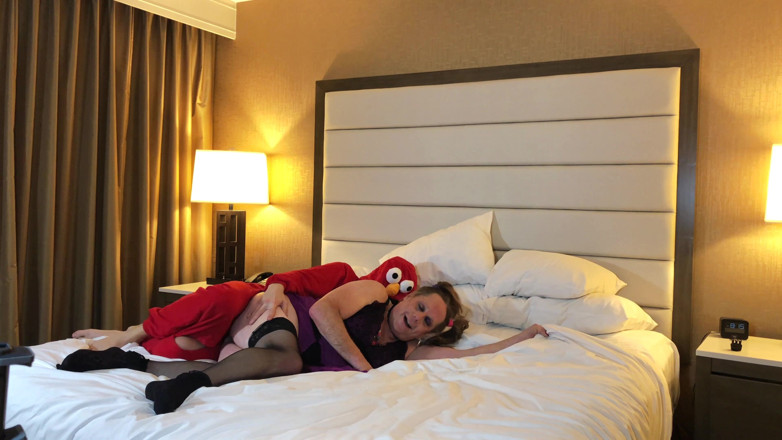 Jake Grand the man: Elmo top con il suo cazzo gigante