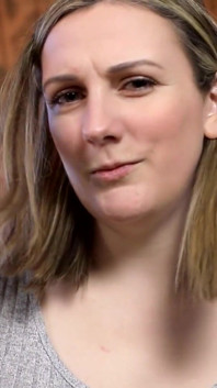 Voi face sex anal dacă pot să te în cur mai întâi - Clara Dee, vedere la persoana 1 - sex virtual cu în cur cu vibratorul legat
