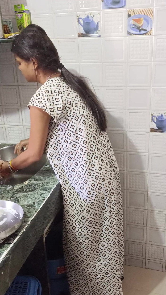 Aalox: Villaggio indiano bhabhi scopata da cognato in cucina