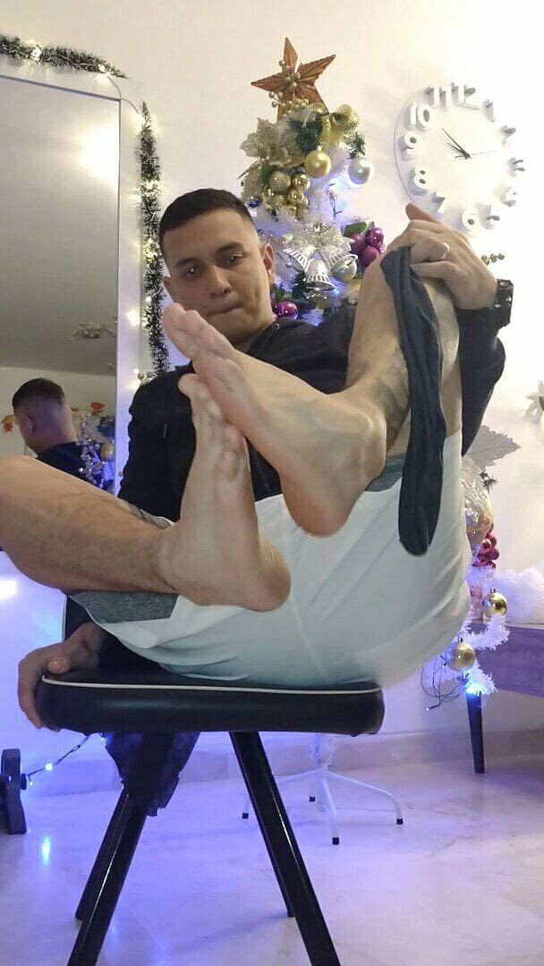 Tomas Styl: Krásný sportovec ukazuje jeho nohy