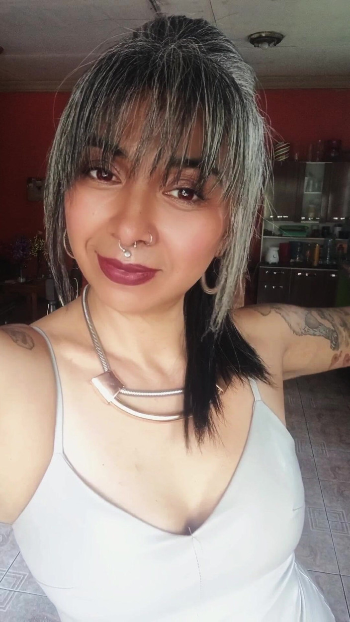 Casia Castro: Apakah itu penis atau kacang?