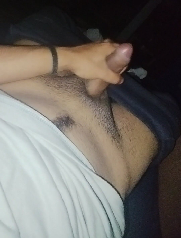 AlexAlejandro13: Gioco di notte con il mio cazzo grande
