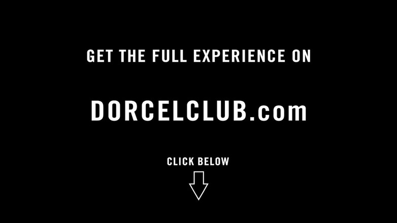 Dorcel Club: Emma Leigh, peituda e com tesão