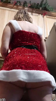 Gassy Sparkly MILF