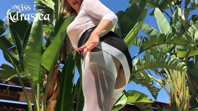 Miss Adrastea: Rub, нейлон дроча!
