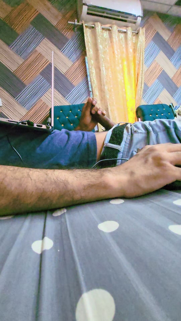 Zaid Valen: Masturbându-se băiatul pakistanez masturbându-se