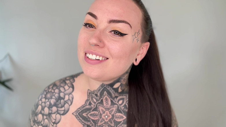 Miss Valentina: Joc cu instrucțiuni de masturbare umilitor negat întotdeauna