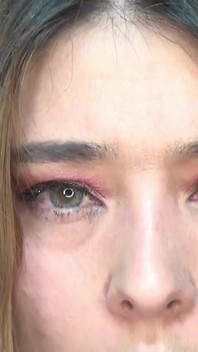 Sâu Họng Hai Cây Gậy Khổng Lồ