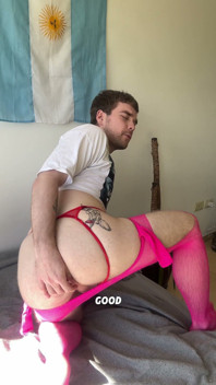 Roztomilý Femboy V Síťovaných Punčochách Šuká Svůj Bubble Butt a Sténá - 4/30 Dní anální Výzva