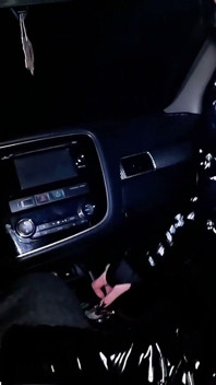Night pickup downjacket milf fantasy, fumante, boquete no carro e porra na jaqueta brilhante