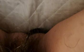 The Fat Pussy of a Very Hairy Mature MILF
