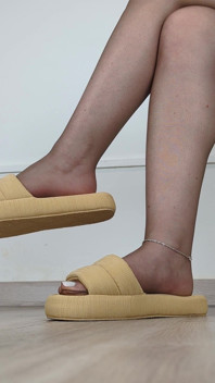 Shoeplay, Dangling & Berjalan Di Selipar Rumah Dan Pantyhose (Koleksi Kasut) - Dame Olga
