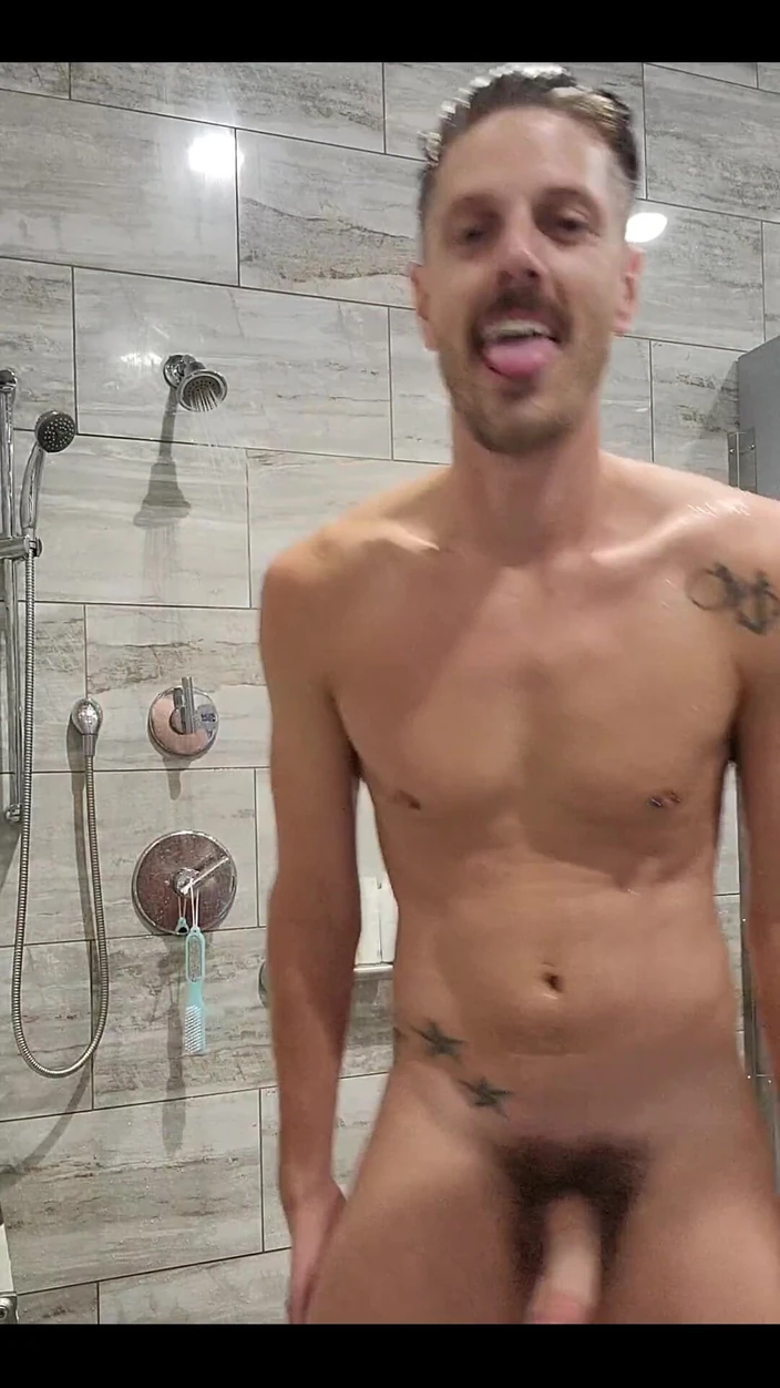 KingB8er: Super Fucking Horny at the Gym and Needed to Release...