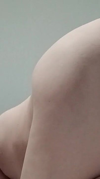 Two My Girlfriends Eat My Pussy at the Same Time